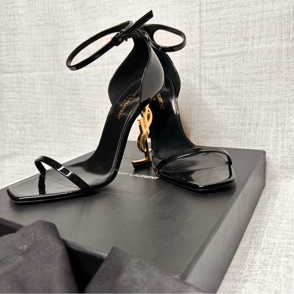 Yves Saint Laurent Heels - Picture 3 of 7